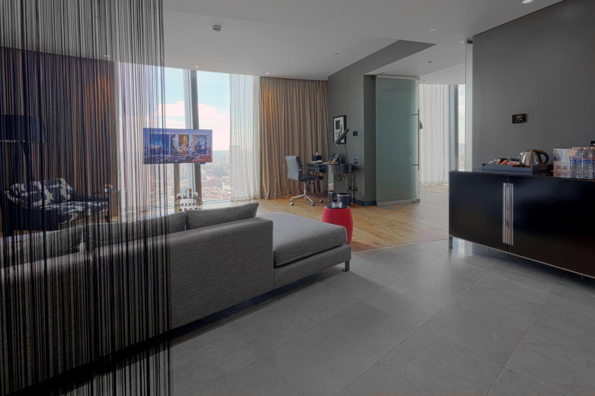 ホテル アンマン ロタナ エクステリア 写真 A typical suite at the Ritz-Carlton, DIFC